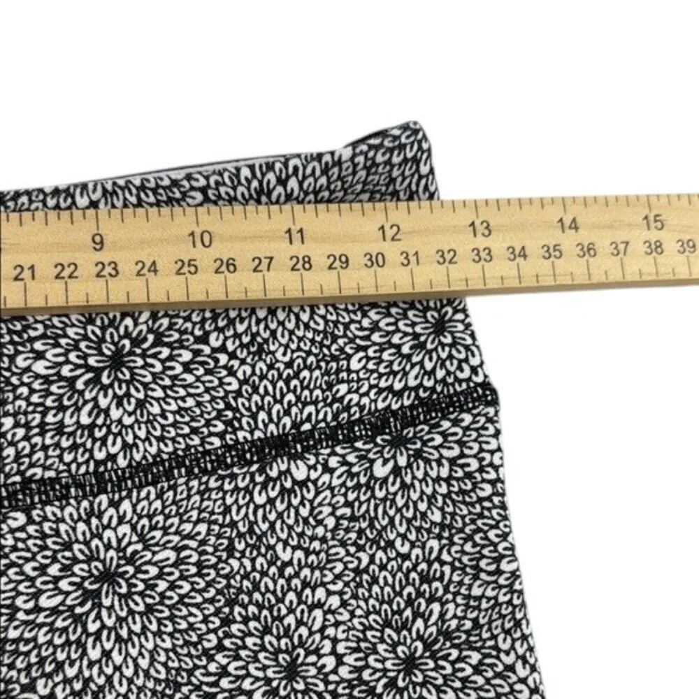 Lululemon Leggings Black White Floral Women's Size 4